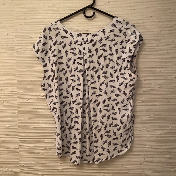 Universal Threads work blouse - Picture 4 of 4
